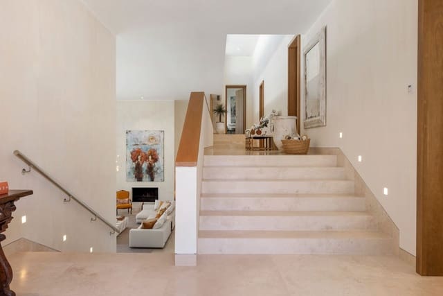 5 soveværelse Villa til salg i Casares Pueblo, Casares med swimmingpool - € 4.500.000 (Ref: 9188165)