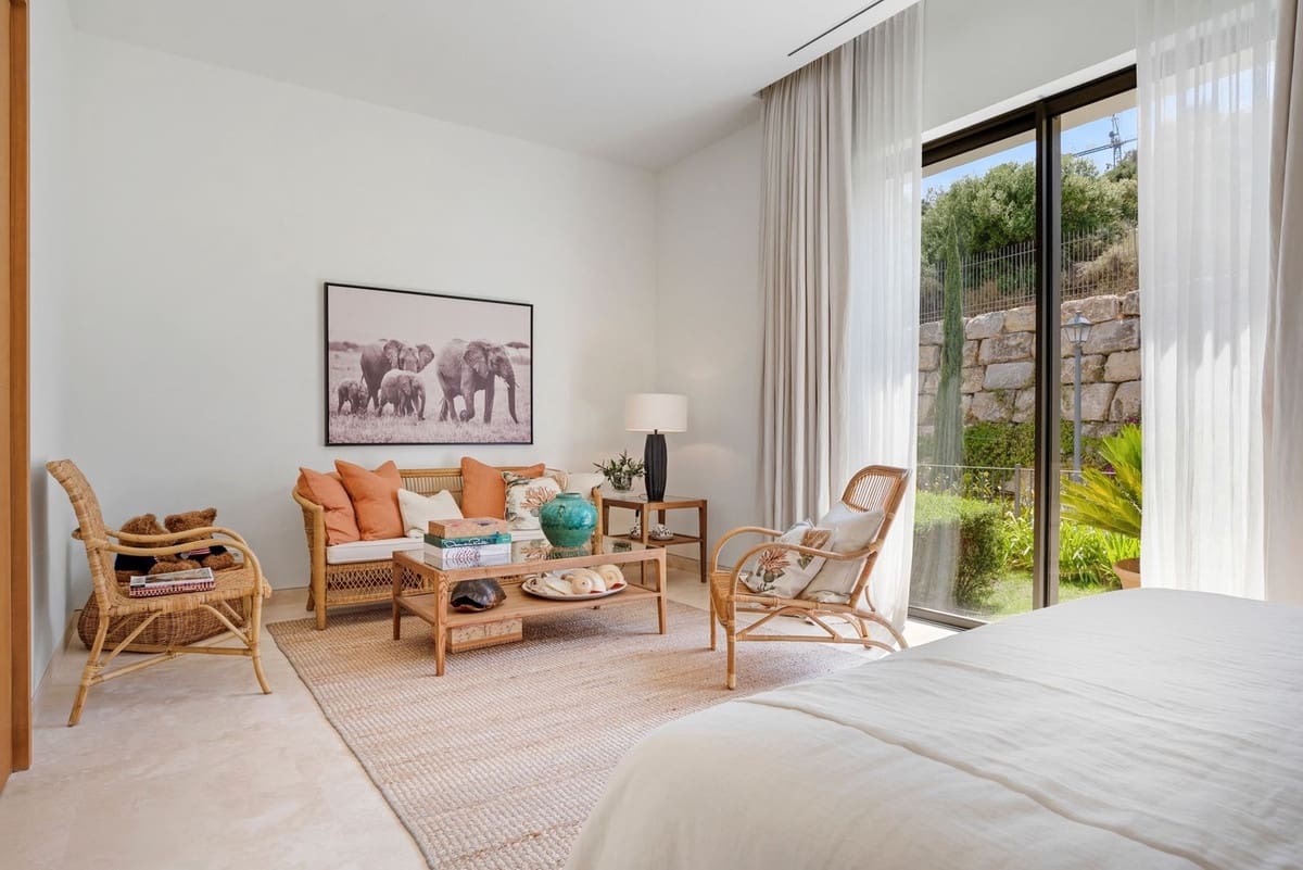 5 quarto Moradia para venda em Casares com piscina - 4 500 000 € (Ref: 9188165)