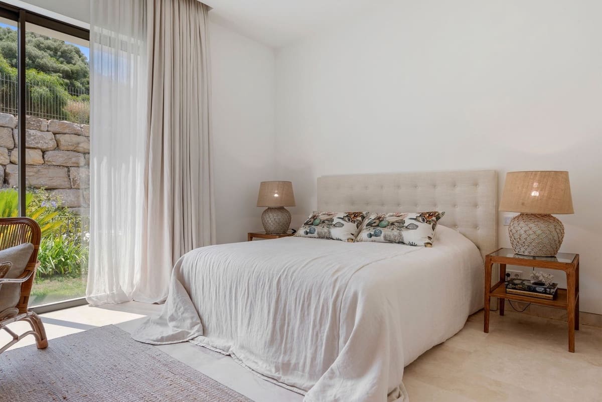 5 quarto Moradia para venda em Casares com piscina - 4 500 000 € (Ref: 9188165)