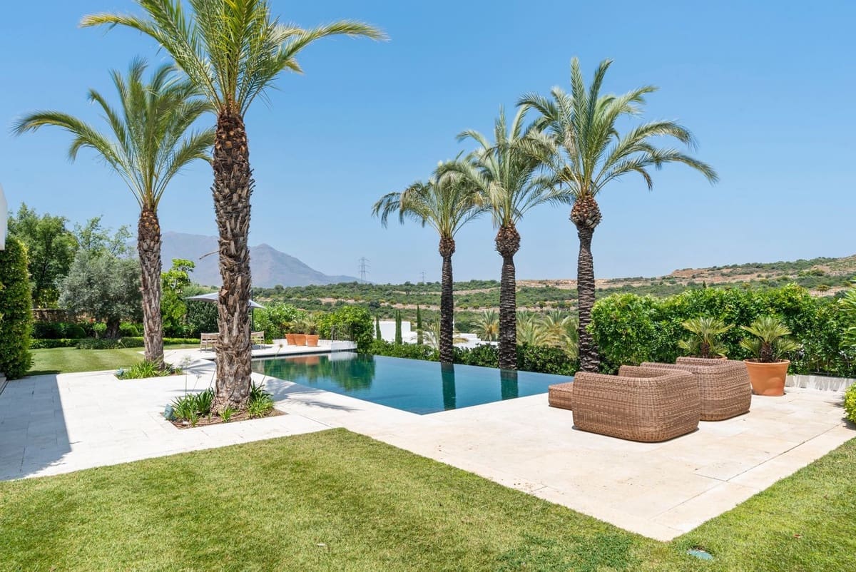 5 quarto Moradia para venda em Casares com piscina - 4 500 000 € (Ref: 9188165)