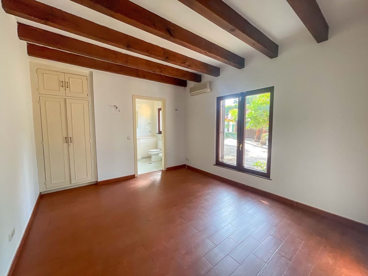 6 soveværelse Villa til salg i Sotogrande med swimmingpool - € 1.595.000 (Ref: 9188182)