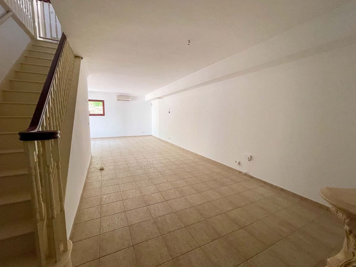 6 soveværelse Villa til salg i Sotogrande med swimmingpool - € 1.595.000 (Ref: 9188182)