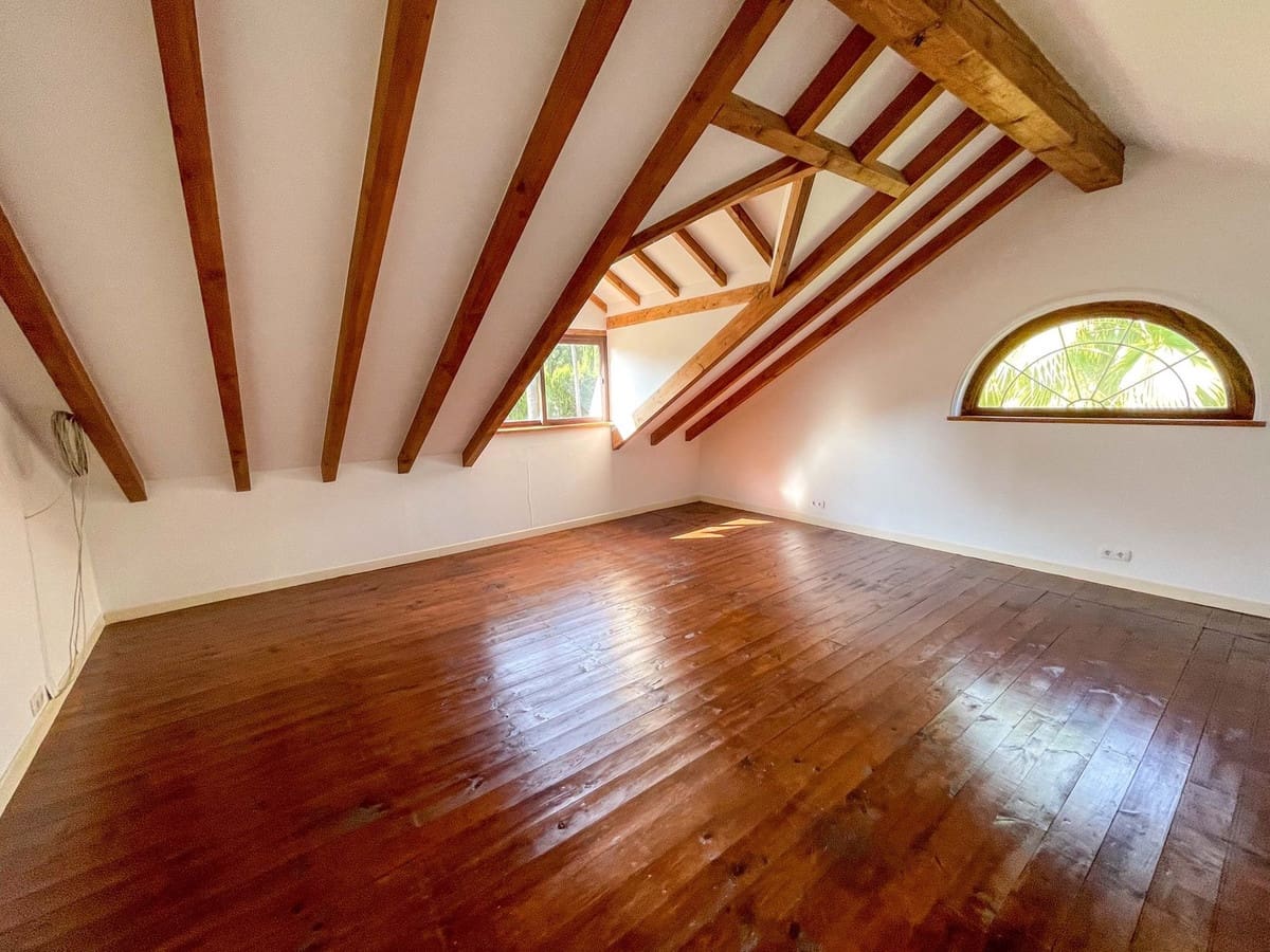 6 soveværelse Villa til salg i Sotogrande med swimmingpool - € 1.595.000 (Ref: 9188182)