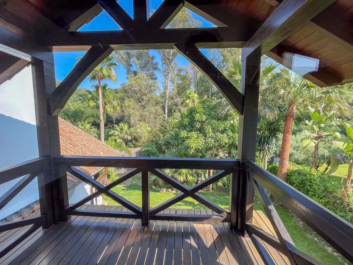 6 soveværelse Villa til salg i Sotogrande med swimmingpool - € 1.595.000 (Ref: 9188182)