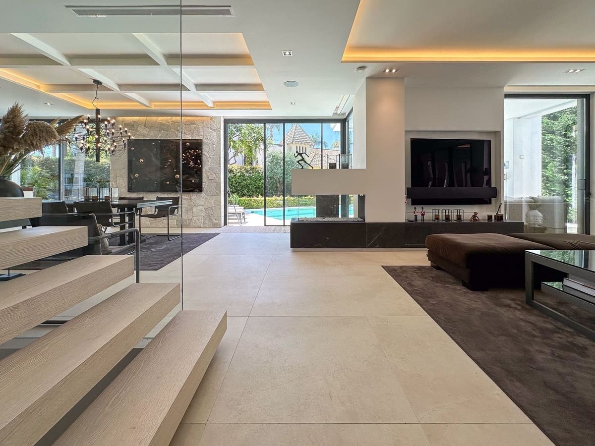 5 soverom Villa til salgs i Golden Mile med svømmebasseng - € 5 450 000 (Ref: 9195361)