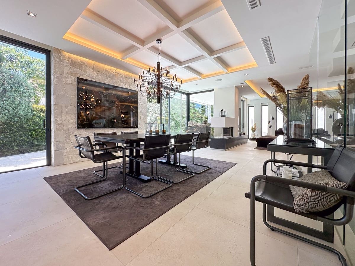 5 soverom Villa til salgs i Golden Mile med svømmebasseng - € 5 450 000 (Ref: 9195361)