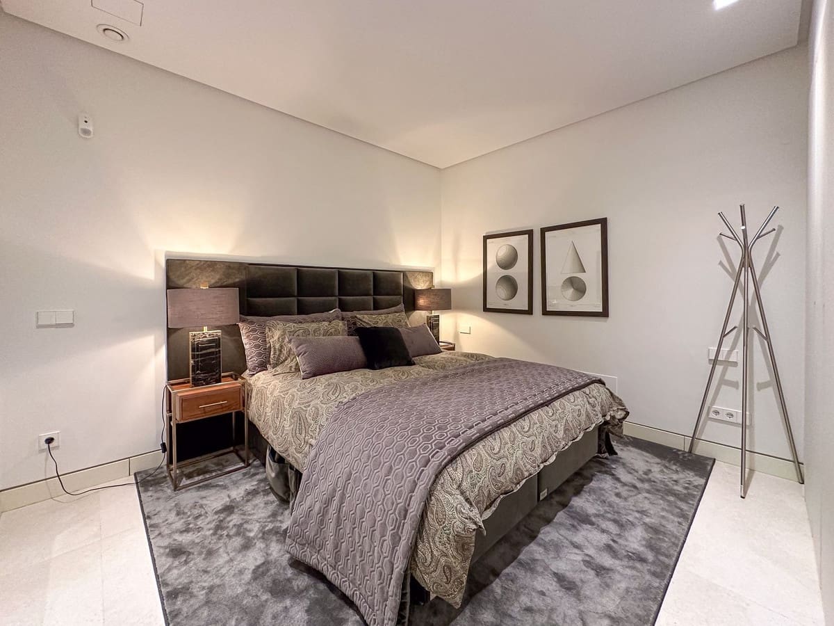 5 soverom Villa til salgs i Golden Mile med svømmebasseng - € 5 450 000 (Ref: 9195361)