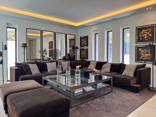 5 sypialnia Willa na sprzedaż w La Carolina - Guadalpín, Marbella z basenem - 5 450 000 € (Ref: 9195361)