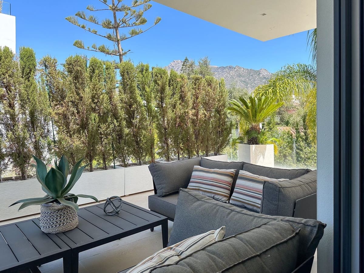 5 soverom Villa til salgs i Golden Mile med svømmebasseng - € 5 450 000 (Ref: 9195361)