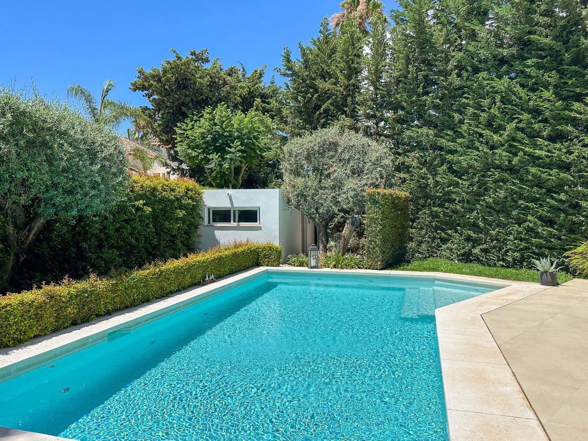 5 soverom Villa til salgs i Golden Mile med svømmebasseng - € 5 450 000 (Ref: 9195361)