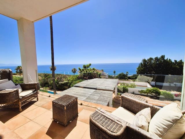 5 sovrum Villa till salu i Manilva Pueblo, Manilva med pool - 1 395 000 € (Ref: 9197584)