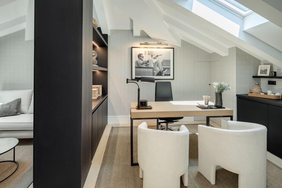 7 sovrum Villa till salu i Nueva Andalucia med pool - 19 500 000 € (Ref: 9202267)