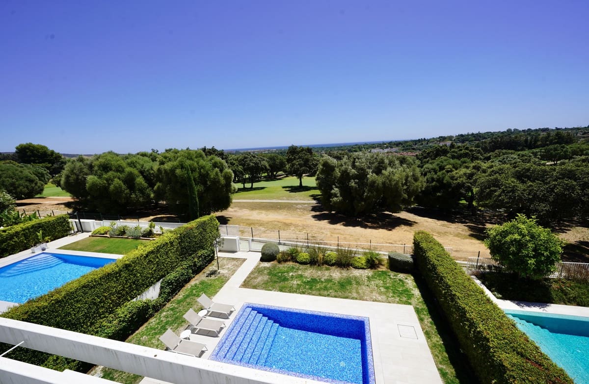 5 soverom Villa til salgs i Sotogrande med svømmebasseng - € 1 495 000 (Ref: 9202270)