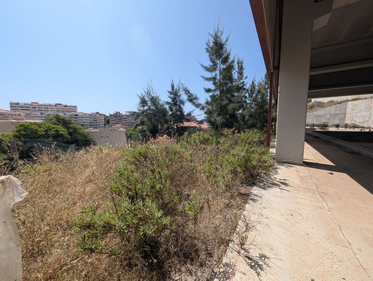 Kommersiell til salgs i Benalmadena med svømmebasseng - € 3 500 000 (Ref: 9208192)