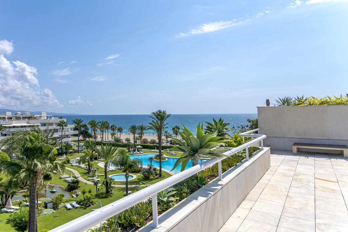 3 slaapkamer Penthouse te koop in Puerto Banus met zwembad - € 4.995.000 (Ref: 9217378)