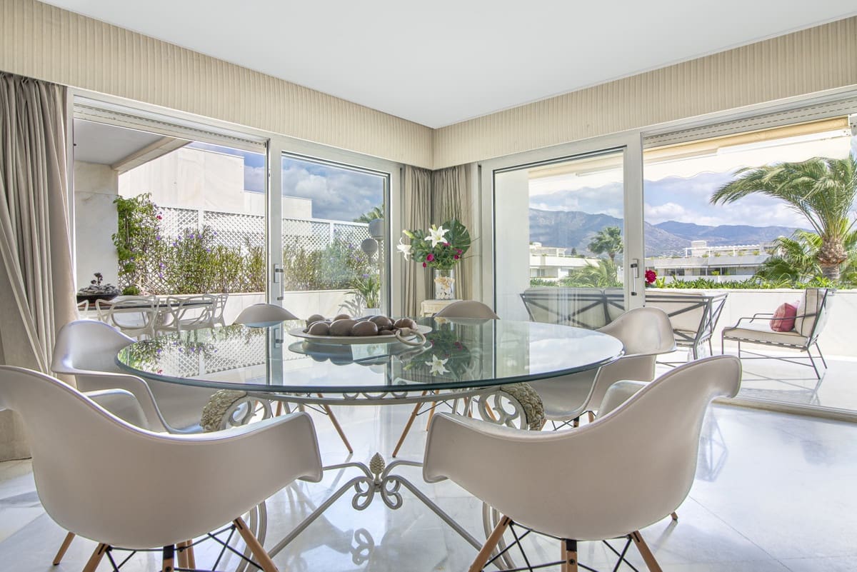 3 slaapkamer Penthouse te koop in Puerto Banus met zwembad - € 4.995.000 (Ref: 9217378)