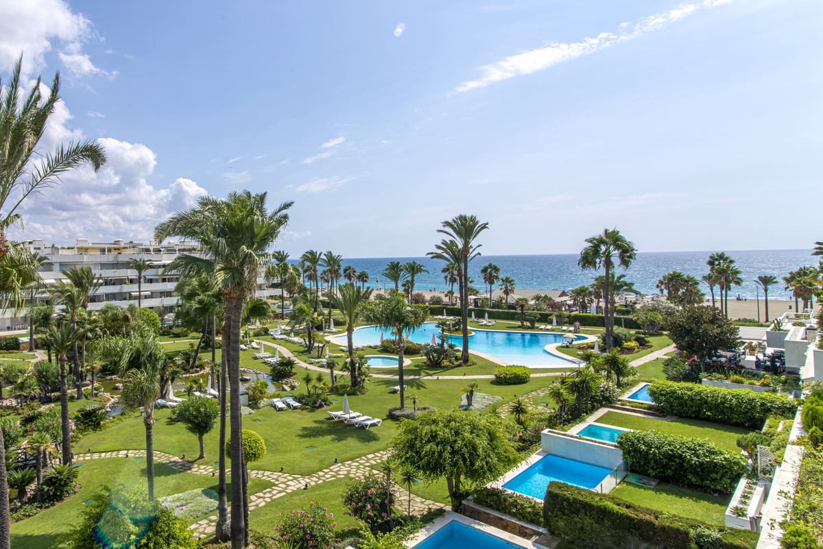 3 slaapkamer Penthouse te koop in Puerto Banus met zwembad - € 4.995.000 (Ref: 9217378)