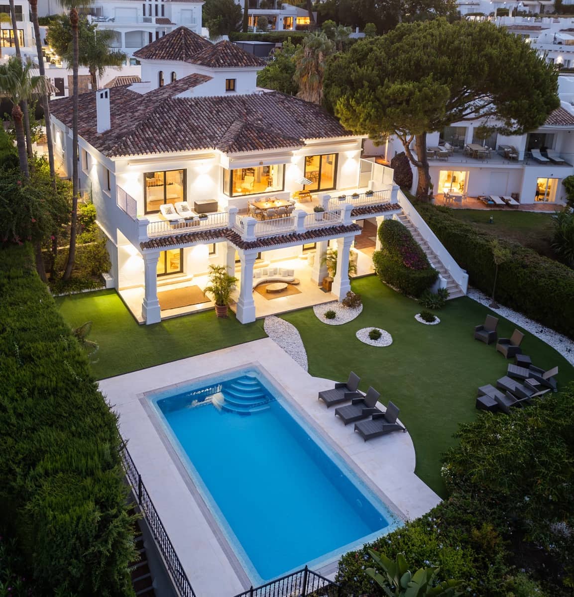 7 soverom Villa til salgs i Aloha Golf med svømmebasseng - € 5 500 000 (Ref: 9230413)