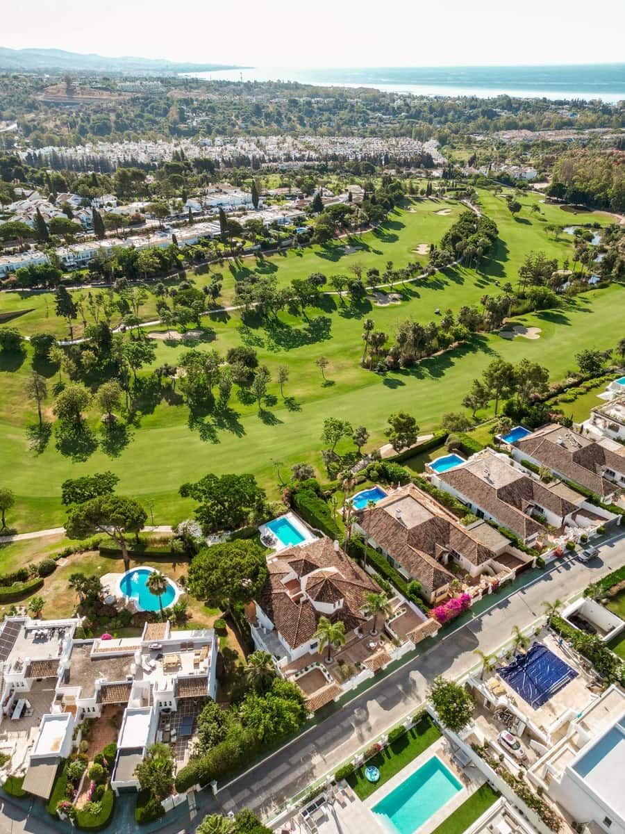 7 soverom Villa til salgs i Aloha Golf med svømmebasseng - € 5 500 000 (Ref: 9230413)