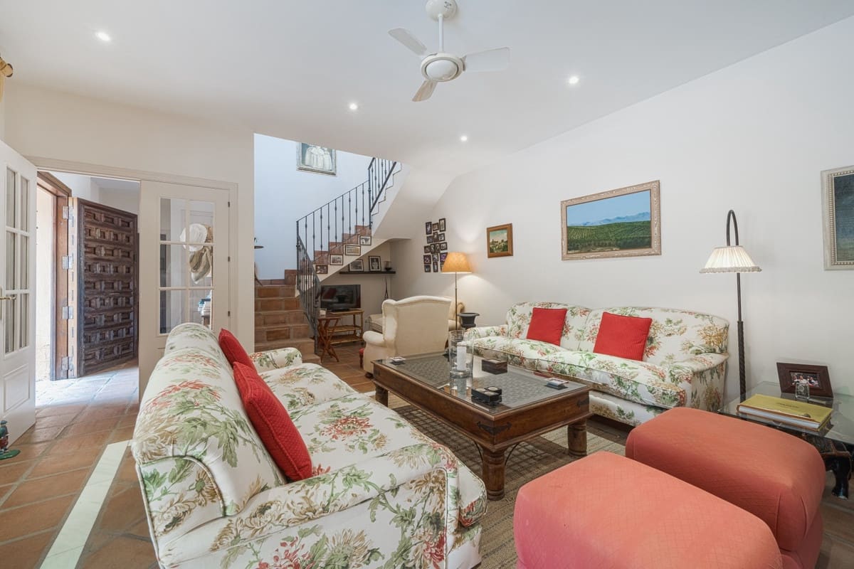 5 chambre Villa/Maison à vendre à Sotogrande avec piscine - 1 125 000 € (Ref: 9254808)