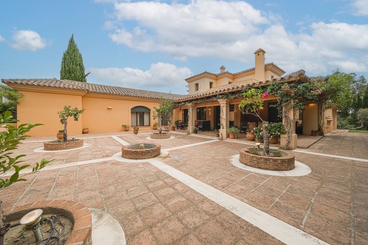 5 chambre Villa/Maison à vendre à Sotogrande avec piscine - 1 125 000 € (Ref: 9254808)