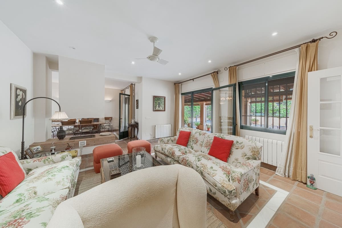 5 chambre Villa/Maison à vendre à Sotogrande avec piscine - 1 125 000 € (Ref: 9254808)