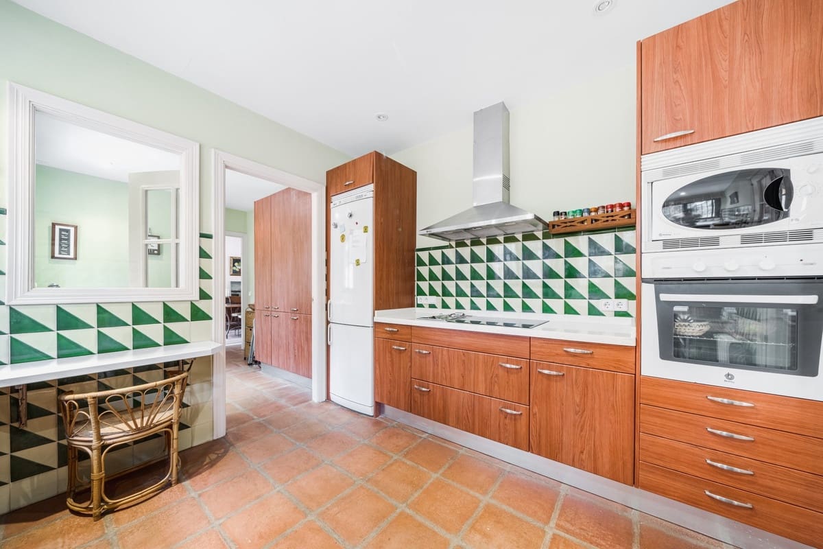 5 chambre Villa/Maison à vendre à Sotogrande avec piscine - 1 125 000 € (Ref: 9254808)