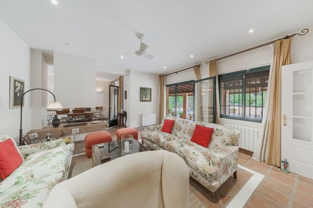 5 chambre Villa/Maison à vendre à San Enrique - Guadiaro -  Pueblo Nuevo, San Roque avec piscine - 1 125 000 € (Ref: 9254808)