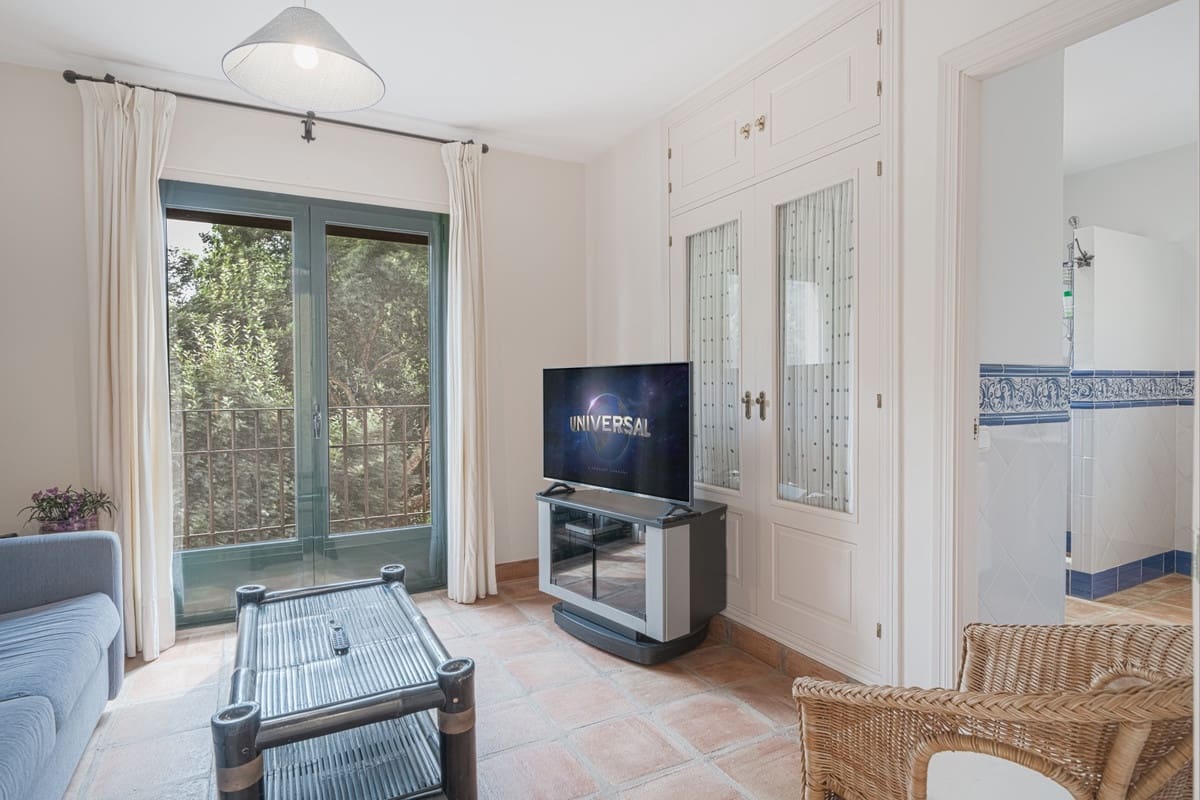 5 chambre Villa/Maison à vendre à Sotogrande avec piscine - 1 125 000 € (Ref: 9254808)