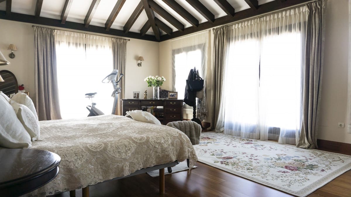 5 sovrum Villa till salu i Benahavis med pool - 3 995 000 € (Ref: 9256874)