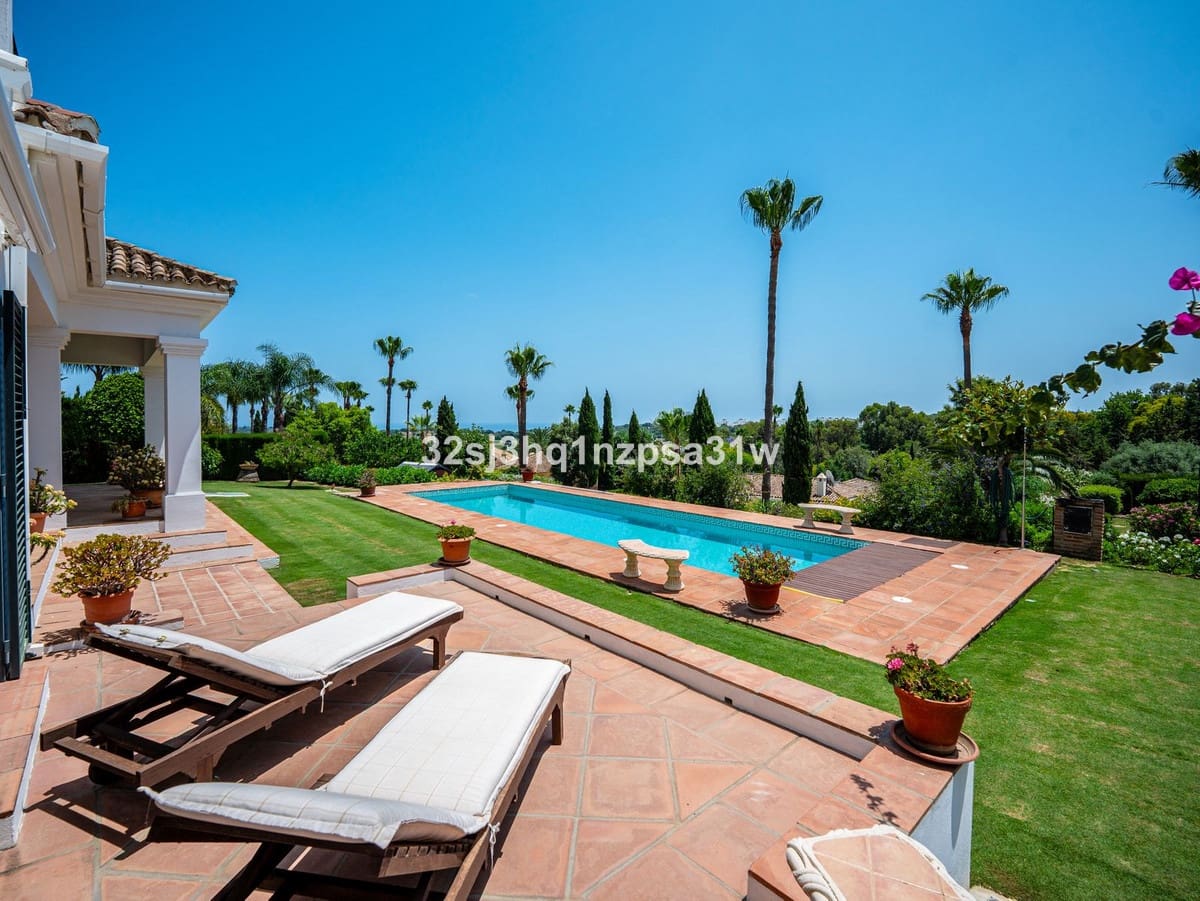 5 bedroom Villa for sale in Sotogrande with pool garage - € 2,850,000 (Ref: 9256875)