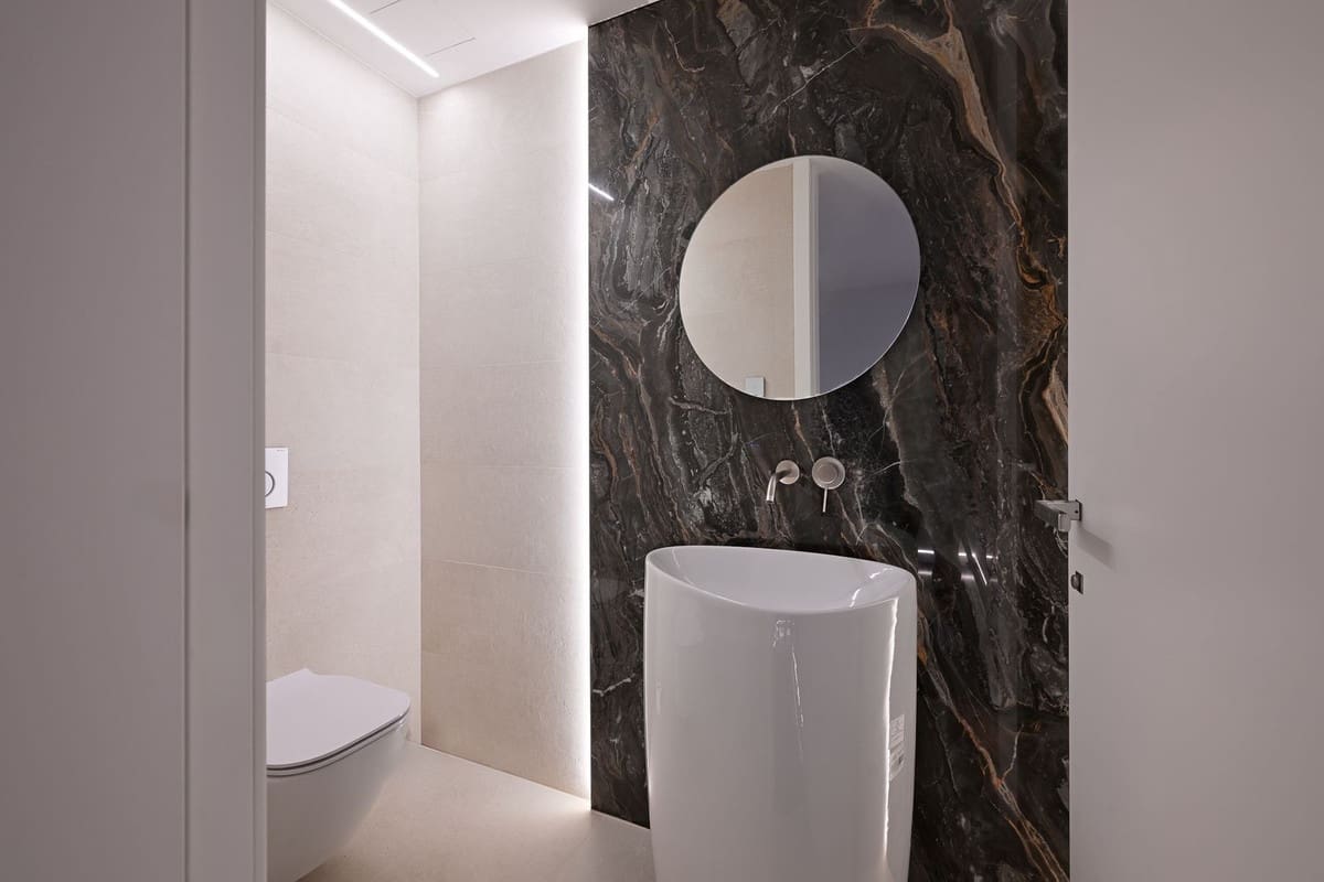 6 bedroom Villa for sale in Marbesa with pool garage - € 3,500,000 (Ref: 9256886)