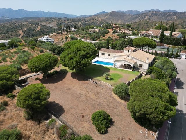 4 quarto Moradia para venda em Elviria, Marbella com piscina - 3 600 000 € (Ref: 9256888)
