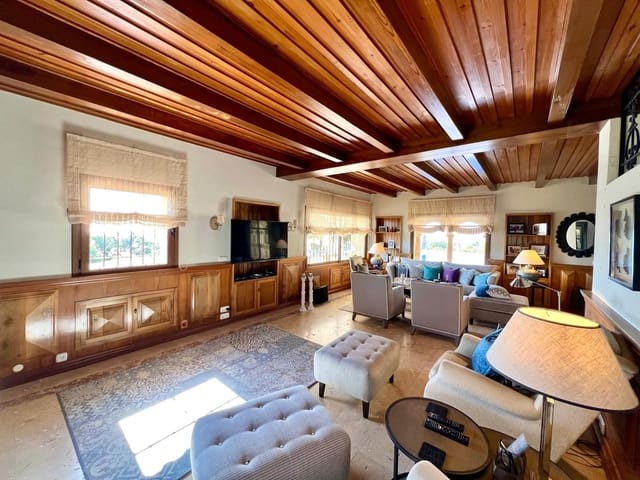 4 quarto Moradia para venda em Elviria, Marbella com piscina - 3 600 000 € (Ref: 9256888)