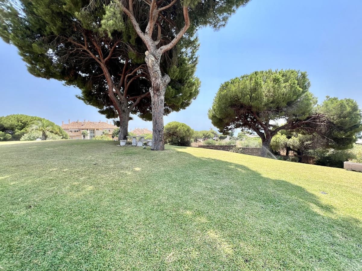 4 bedroom Villa for sale in Elviria with pool - € 3,600,000 (Ref: 9256888)