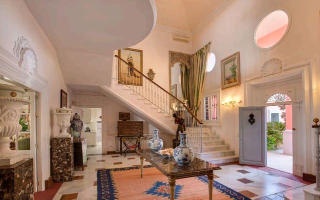 5 quarto Moradia para venda em New Golden Mile, Estepona com piscina garagem - 14 000 000 € (Ref: 9256904)