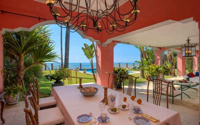 5 quarto Moradia para venda em New Golden Mile, Estepona com piscina garagem - 14 000 000 € (Ref: 9256904)