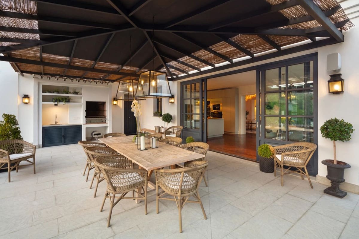 7 sypialnia Willa na sprzedaż w Marbella z basenem garażem - 13 950 000 € (Ref: 9256905)