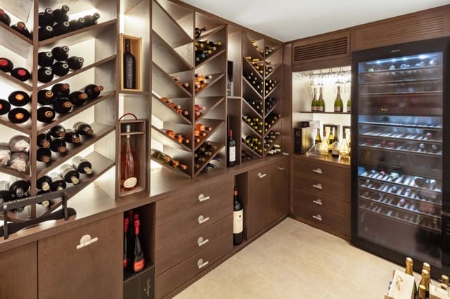 7 sypialnia Willa na sprzedaż w Nagüeles Alto, Marbella z basenem garażem - 13 950 000 € (Ref: 9256905)