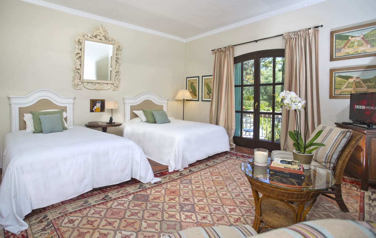 8 soverom Villa til salgs i Benahavis med svømmebasseng - € 4 500 000 (Ref: 9256909)