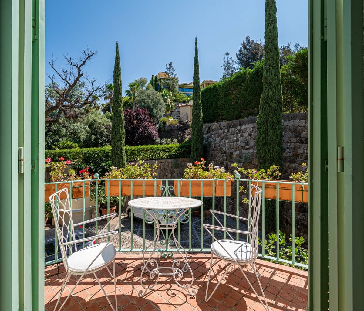 8 soverom Villa til salgs i Benahavis med svømmebasseng - € 4 500 000 (Ref: 9256909)