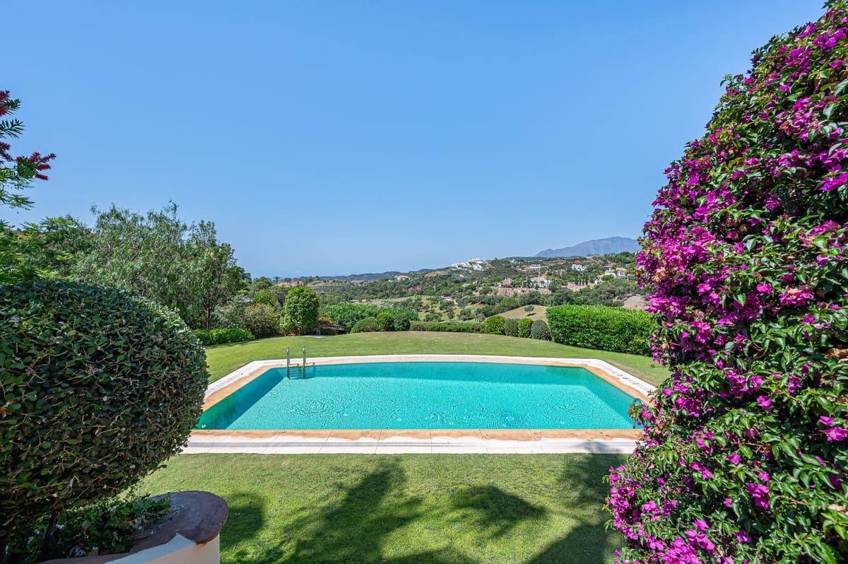 8 soverom Villa til salgs i Benahavis med svømmebasseng - € 4 500 000 (Ref: 9256909)