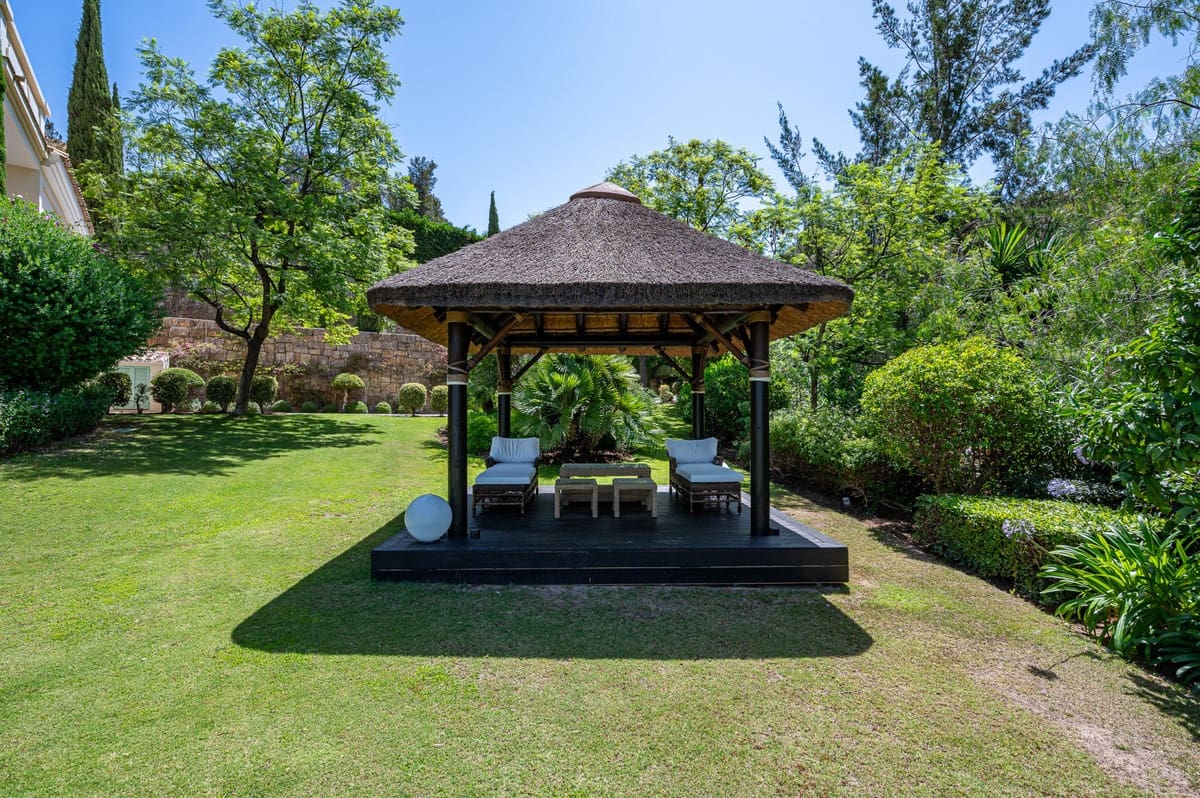 8 soverom Villa til salgs i Benahavis med svømmebasseng - € 4 500 000 (Ref: 9256909)