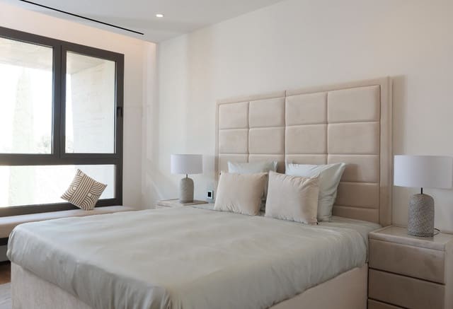 3 bedroom Penthouse for sale in La Carolina - Guadalpín, Marbella with pool - € 5,390,000 (Ref: 9256919)