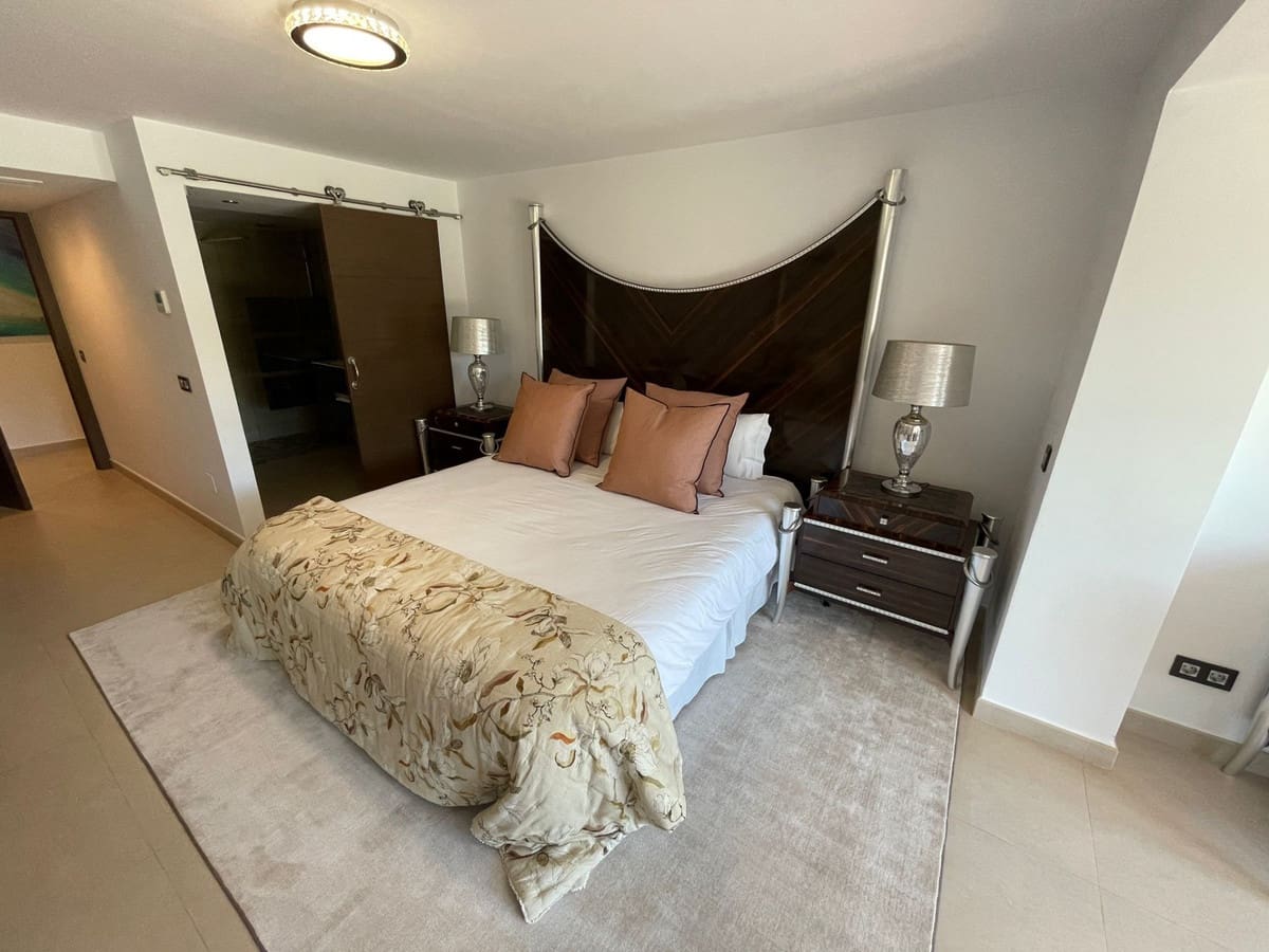 8 soveværelse Villa til salg i San Pedro de Alcantara med swimmingpool - € 3.000.000 (Ref: 9256922)