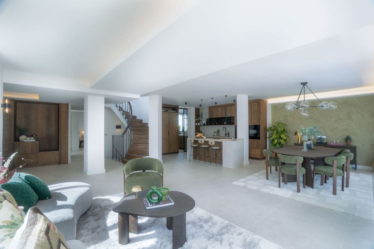 6 sypialnia Willa na sprzedaż w Nueva Andalucia z basenem - 4 975 000 € (Ref: 9256930)