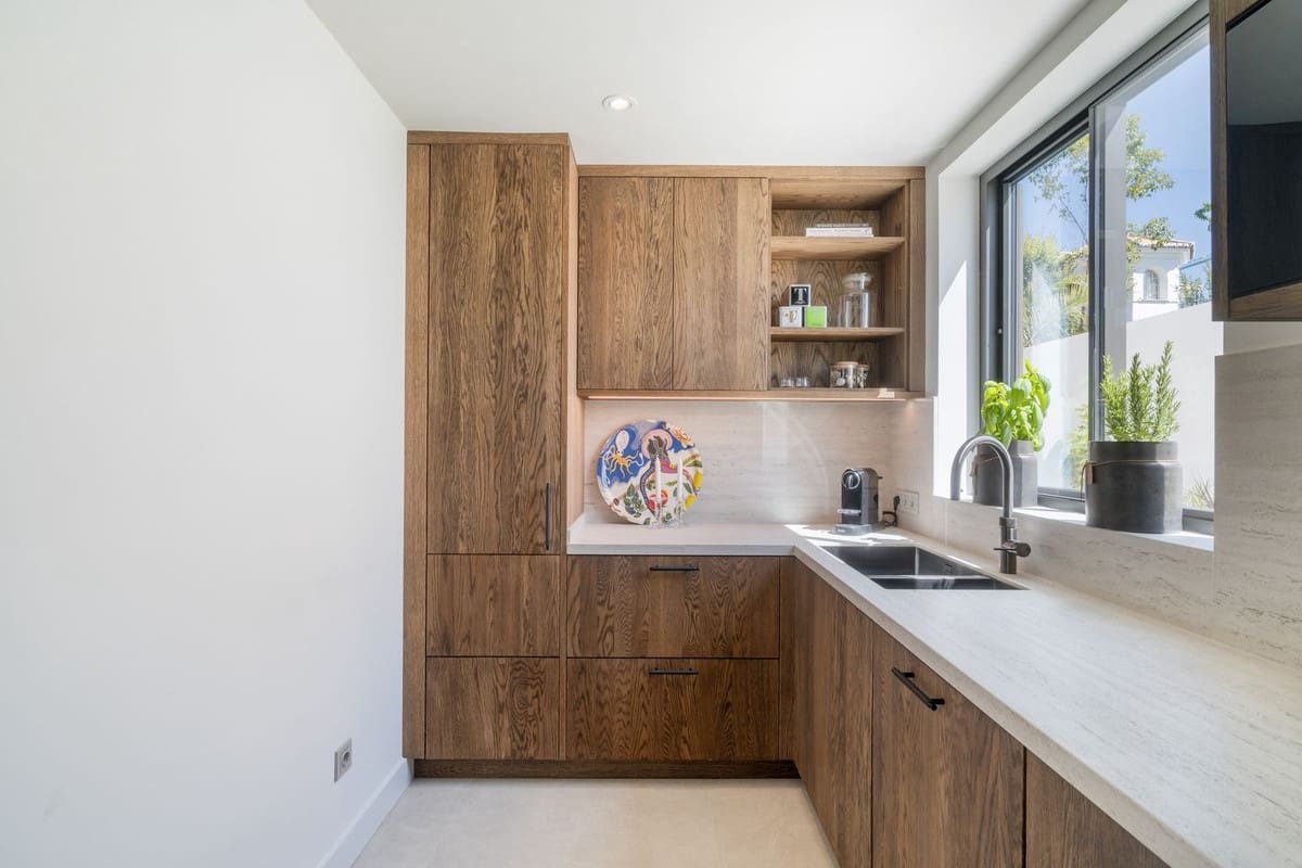 6 sypialnia Willa na sprzedaż w Nueva Andalucia z basenem - 4 975 000 € (Ref: 9256930)