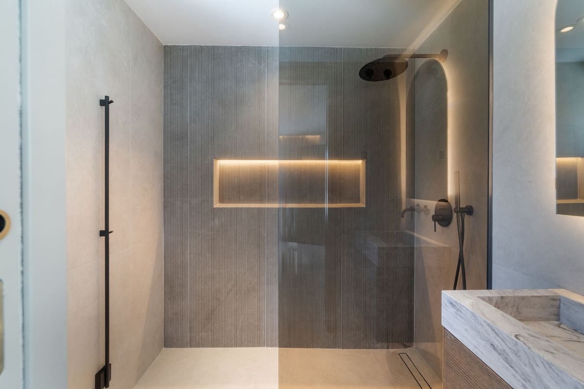 6 sypialnia Willa na sprzedaż w Nueva Andalucia z basenem - 4 975 000 € (Ref: 9256930)