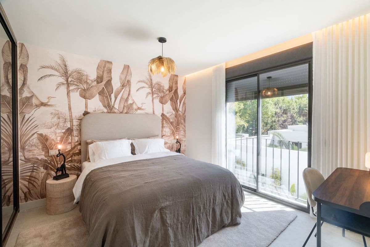 6 sypialnia Willa na sprzedaż w Nueva Andalucia z basenem - 4 975 000 € (Ref: 9256930)