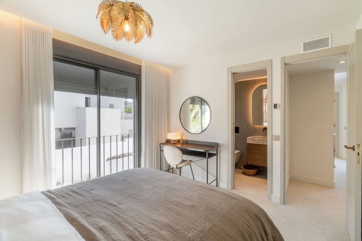 6 sypialnia Willa na sprzedaż w Nueva Andalucia z basenem - 4 975 000 € (Ref: 9256930)